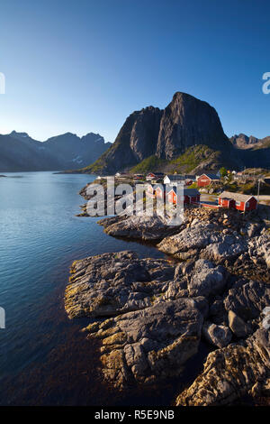 Das malerische Fischerdorf Hamnoy, Hamnoy, Moskenesoy, Lofoten, Nordland, Norwegen Stockfoto