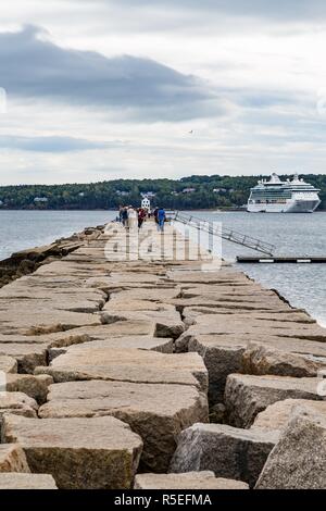 ROCKLAND, Maine - September 20, 2015: Rockland, Maine, mit einer Bevölkerung von 7,297. ist ein beliebtes Reiseziel und ist ein Ausgangspunkt für die Stockfoto