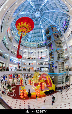 , Selangor, Malaysia, Kuala Lumpur, Innenraum eines modernen Einkaufszentrum am Fuße des Petronas Towers Stockfoto