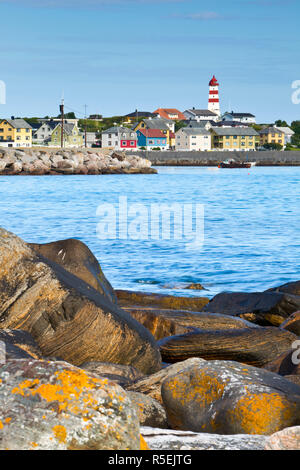 Alnes Leuchtturm Alnes, Godoy, Mehr og Romsdal, Norwegen Stockfoto