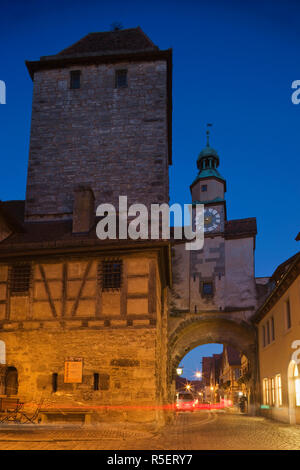 Deutschland, Bayern, romantische Straße, Rothenburg Ob der Tauber, Roder Arch und Markus Turm Stockfoto