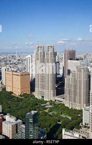 Japan, Tokio, Shinjuku Bereich Skyline Stockfoto