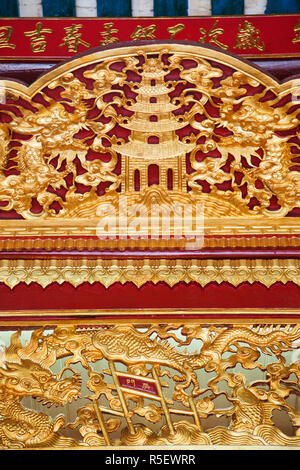 Vietnam, Hoi an, Phuc Kien Montagehalle, Panel Detail mit Pagode und Drachen Stockfoto