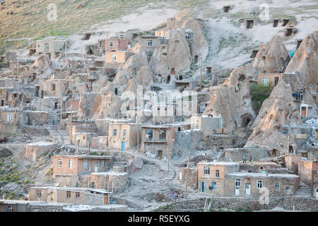 Häuser in Kandovan, Iran. Stockfoto