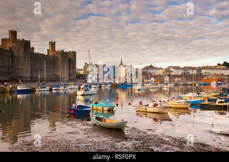 Großbritannien, Wales, Gwynedd, Caernarfon, Caernarfon Castle Stockfoto