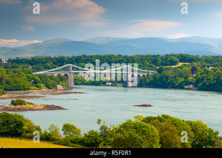 Großbritannien, Wales, Anglesey, Menai Straits, Menai Suspension Brücke (Pont Grog y Borth) von Thomas Telford Stockfoto