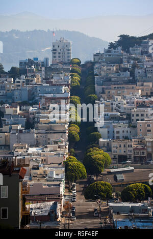 USA, Kalifornien, San Francisco, Russian Hill, Erhöhte Ansicht von North Beach Gegend von Hyde Street Stockfoto