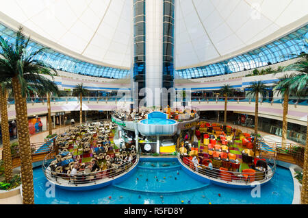 Vereinigte Arabische Emirate, Abu Dhabi, Marina Mall Stockfoto