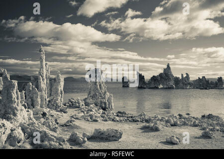 USA, California, Ostregion Sierra Nevada, Lee Vining, Mono Lake Tufa Steinbildung Stockfoto