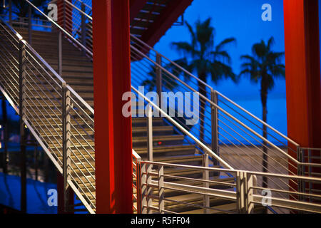 USA, California, Southern California, Los Angeles, Los Angeles County Museum of Art, LACMA, Broad Contemporary Art Museum, Gehweg Stockfoto
