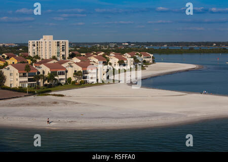 USA, Florida, Clearwater Beach, der Strand und die Strandpromenade Eigentumswohnungen Stockfoto