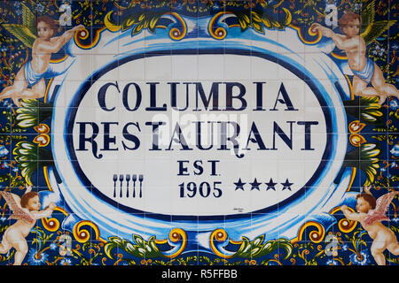 USA, Florida, Tampa, Ybor City, Columbia Restaurant, kubanisches Restaurant, Fliesen- details Stockfoto