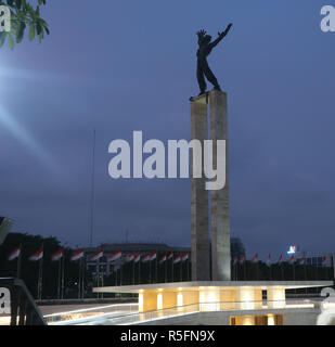 Freiheitsstatue auf lapangan Banteng auf Blau moment Stockfoto