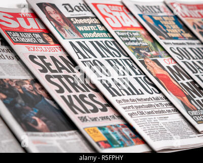 Reihe von Zeitungen aus dem Vereinigten Königreich Stockfoto