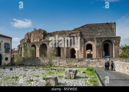 Das Teatro Romano (Römische Theater), Römische Reich, 2.Jahrhundert, in Benevento, Kampanien, Italien Stockfoto