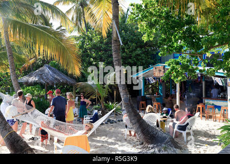 Karibik, British Virgin Islands, Jost Van Dyke, White Bay, feuchten Dollar Bar Stockfoto