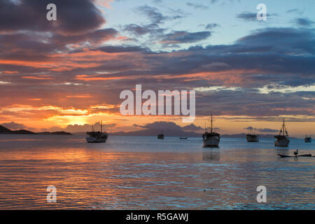 Venezuela, Nueva Esparta, Isla de Margarita - Insel Margarita, Juangriego, Sonnenuntergang über Juangreigo Hafen Stockfoto