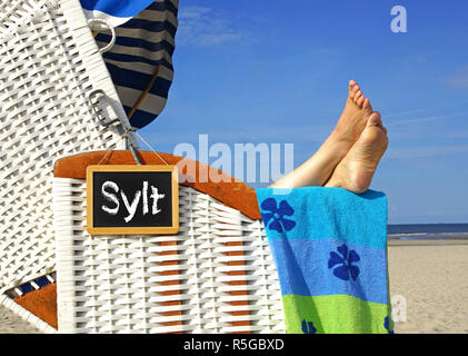 Strandkorb auf Sylt - Urlaub am Strand im Sommer am Meer Stockfoto