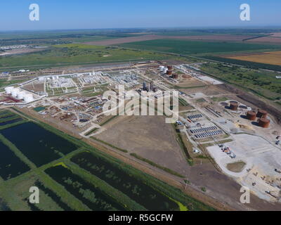 Landschaft der Stadt von slavjansk in der Kuban. Die Art der Behandlung und Raffinerie Stockfoto