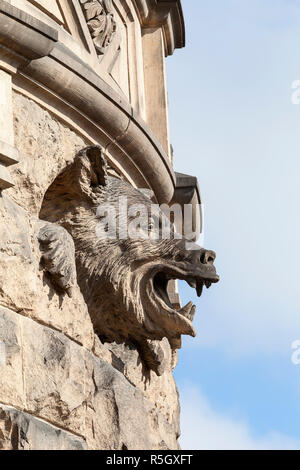 17. Jahrhundert Schloss Moszna, Turm mit Details, Oberschlesien, Polen Stockfoto