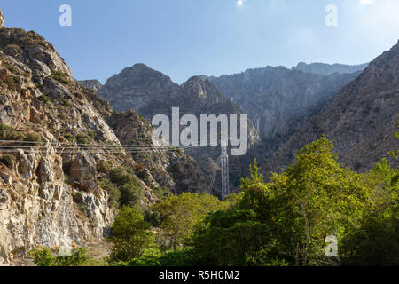 Nach oben Chino Canyon, Mt. San Jacinto State Park und der Palm Springs Aerial Tramway, Palm Springs, Kalifornien, USA. Stockfoto