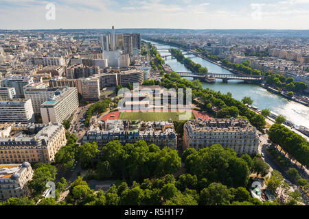 Die Stadt Paris, Frankreich, von den Eiffelturm gesehen. Stockfoto