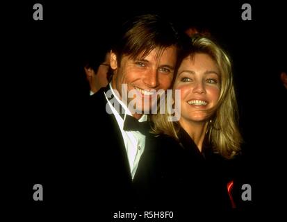 UNIVERSAL CITY, CA - 9. März: Schauspieler Grant Show und Schauspielerin Heather Locklear die 19. jährliche People's Choice Awards am 9. März 1993 Teilnahme an Unversal Studios in Universal City, Kalifornien. Foto von Barry King/Alamy Stock Foto Stockfoto