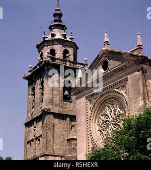 PARROQUIA STA MARIA DET FACHADA PRINCIPAL Y TORRE - COLEGIA 2. Lage: COLEGIAL IGLESIA DE SANTA MARIA LA MAYOR. Toledo. Spanien. Stockfoto