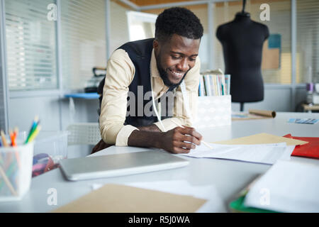 Designer im Studio Stockfoto