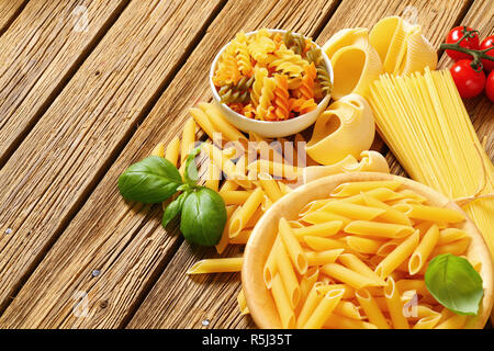 Verschiedene getrocknete Pasta Stockfoto