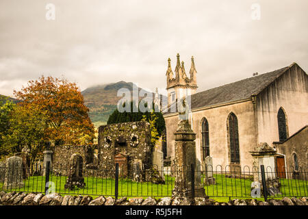 Kirche in den Bergen Schottland Stockfoto