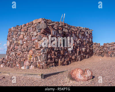 Achat Haus Ruine, lange Anmelden und Achat Haus Trails, Petrified Forest National Park, Arizona. Stockfoto