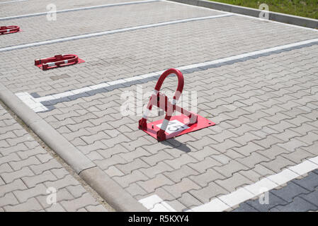 Auf Parkplatz in der Nähe Stockfoto