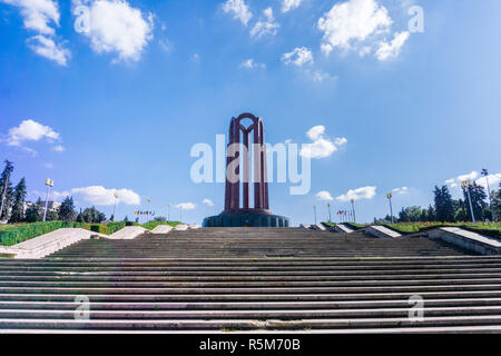 September 20, 2017, Bukarest/Rumänien - Treppen zu Der unbekannte Soldat Mausoleum in Carol Park entfernt Stockfoto