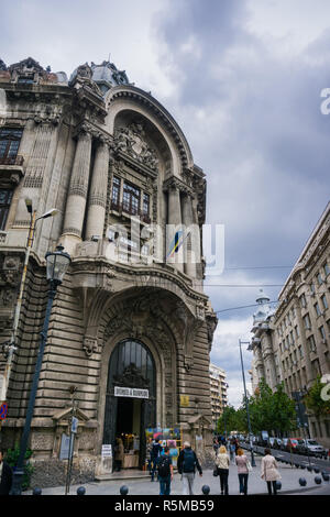 September 22, 2017, Bukarest/Rumänien - Antiquitäten und handgefertigten Shop in einem alten Gebäude in der Innenstadt von Bukarest Stockfoto