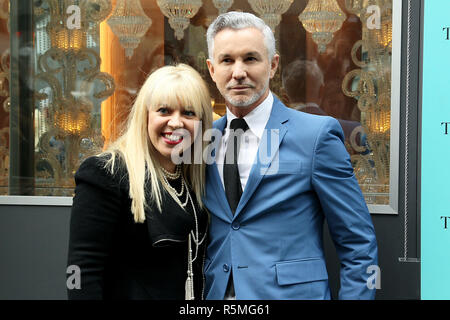 NEW YORK, NY - 17. April: Kostüm- und Production Designer Catherine Martin und Autor/Regisseur Baz Luhrmann nehmen an der Enthüllung von Windows den 'großen Gatsby' bei Tiffany & Co. am 17. April 2013 in New York City. (Foto von Steve Mack/S.D. Mack Bilder) Stockfoto