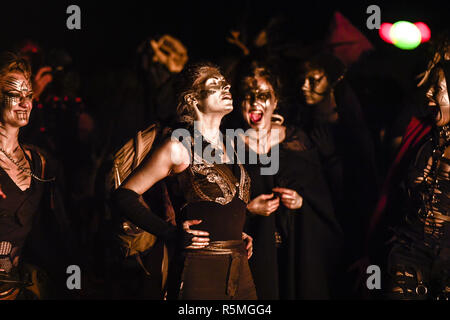 Die beltane Feuer Gesellschaft bringen im Halloween mit der Samhuinn Winter Feuer Festival auf dem Calton Hill. Mit: Beltane Feuer Gesellschaft, In: Edinburgh, Großbritannien Wann: 31 Okt 2018 Credit: Euan Kirsche / WANN Stockfoto