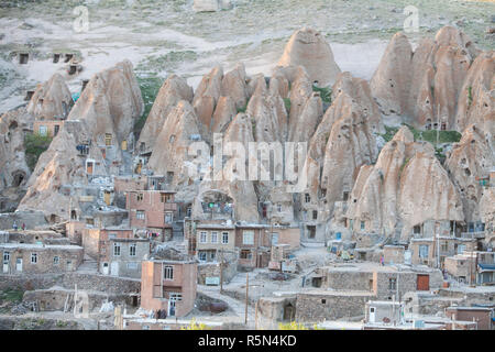 Häuser in Kandovan, Iran. Stockfoto