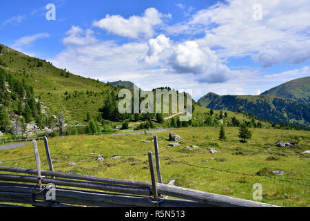 Nockberge, Nockalmstraße Stockfoto