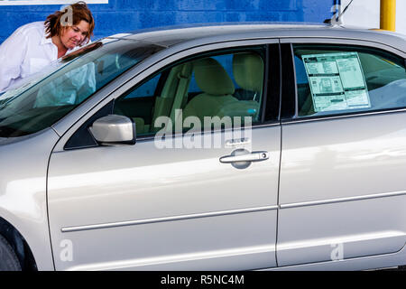 Miami Florida, Metro Ford, Ford, Mercury, amerikanischer Automobilhersteller, neue Autos, Händler, Händler, Autohändler, Autowagenmakler, Verkauf, Verkauf, Hispanic Latino ethnische Immi Stockfoto