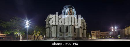 KAUNAS, Litauen - 02 August, 2017: die Kirche des Erzengels St. Michael (der Garnisonkirche). Kaunas, Litauen. Nachtansicht Stockfoto