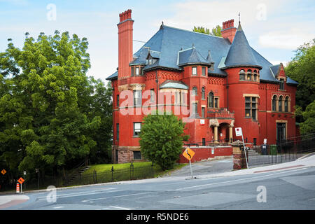 Alten historischen viktorianischen Gebäude mit roten Backsteinmauern in Montreal, Quebec, Kanada. Stockfoto