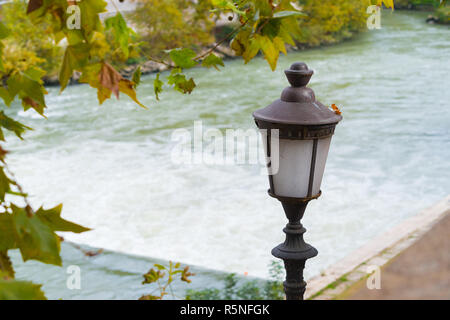 Alte Laterne in Rom Stockfoto