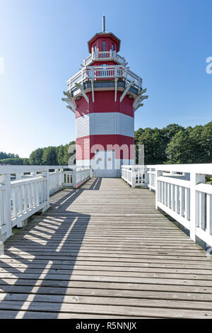 Leuchtturm im Hafendorf Rheinsberg, Ostdeutschland Stockfoto