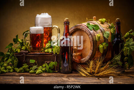 Stillleben mit Bier Stockfoto