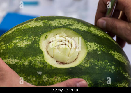 Essen carving Kunst Dekoration aus Wassermelone. Stockfoto