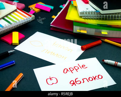 Lernen neue Sprache, Original Flash Cards Russische Stockfoto