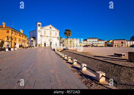 Zentraler Platz in der Stadt von Palmanova Kirche Blick Stockfoto