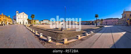 Zentraler Platz in der Stadt von Palmanova Panoramaaussicht Stockfoto