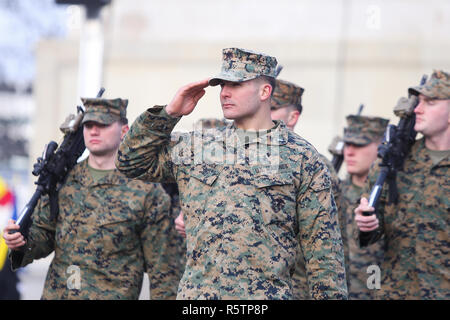 Bukarest, Rumänien - Dezember 1, 2018: US-Marines nehmen Sie teil an der rumänischen nationalen Tag militärische Parade, in Bukarest. Stockfoto